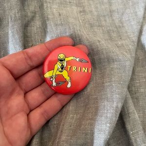 Vintage 90s Power Rangers yellow ranger Trini pin